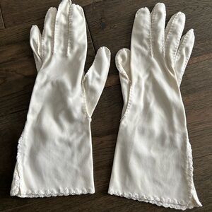 Vintage gloves💍